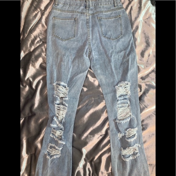 I’m selling these because they’re too small. - Picture 2 of 2